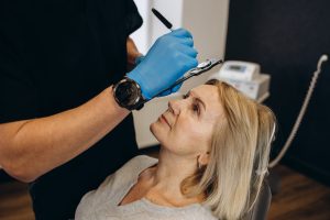 Lifting facial